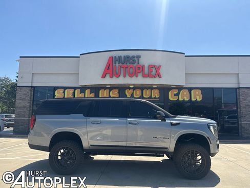 Used 2025 GMC Yukon XL Elevation w/ LPO, Floor Liner Package AWD/4WD image 1