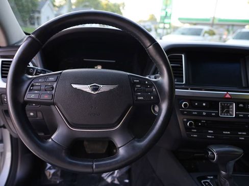 Used 2018 Genesis G80 3.8 w/ Option Group 02 image 23