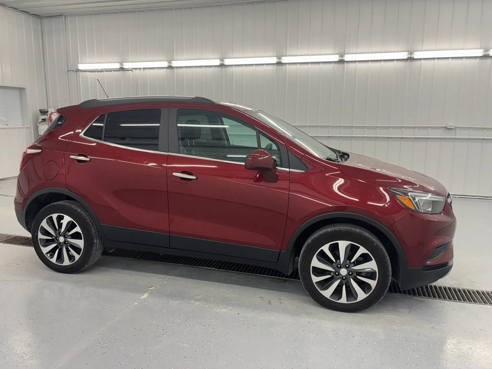 Used 2022 Buick Encore Preferred AWD/4WD image 14