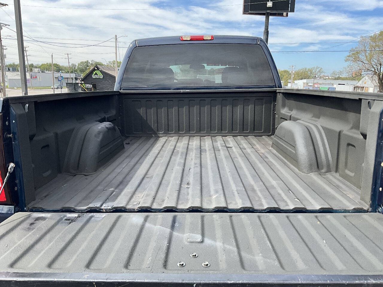 Used 2005 Chevrolet Silverado 2500 LS w/ Heavy-Duty Power Package AWD/4WD image 15