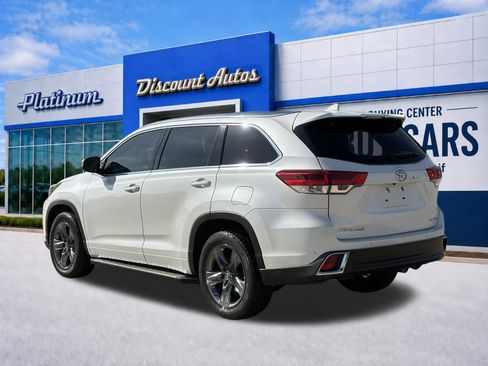 Used 2019 Toyota Highlander Limited Platinum FWD image 5
