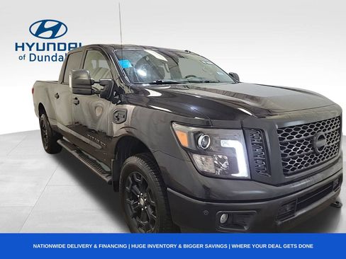 Used 2018 Nissan Titan SV w/ SV Convenience Package image 1