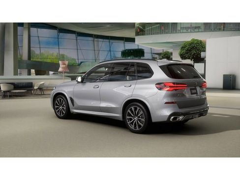 New 2026 BMW X5 xDrive40i w/ M Sport Package AWD/4WD image 2