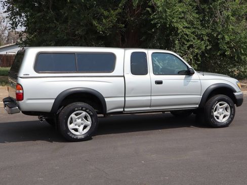Used 2002 Toyota Tacoma 4x4 Xtracab image 4