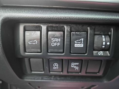 Used 2022 Subaru Forester Premium image 9