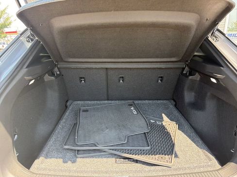 Certified 2025 Volkswagen ID.4 Pro AWD/4WD image 24