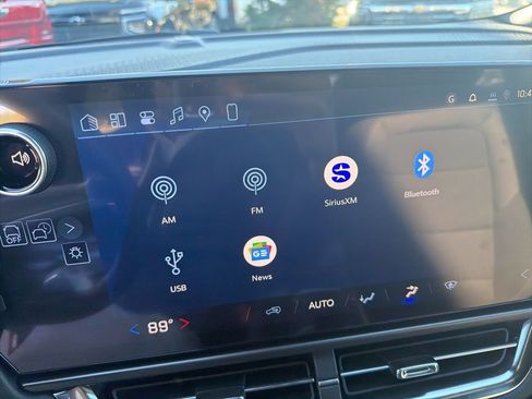 New 2026 Chevrolet Equinox EV LT image 15