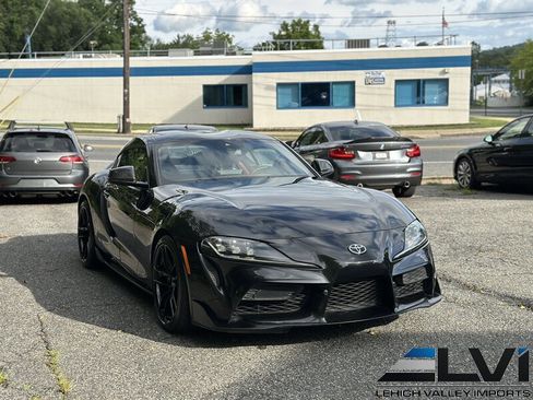 Used 2020 Toyota Supra image 9