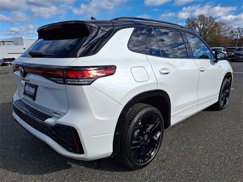 New 2026 Volkswagen Tiguan SE R-Line image 4