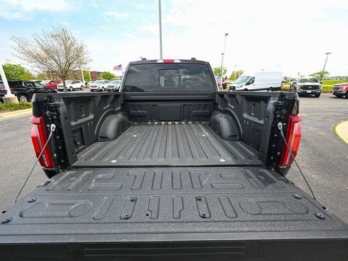 Used 2025 Ford F150 Lariat AWD/4WD image 17