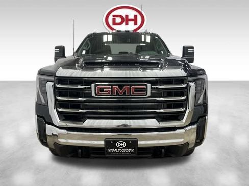 New 2026 GMC Sierra 2500 SLE w/ SLE Value Package; image 6