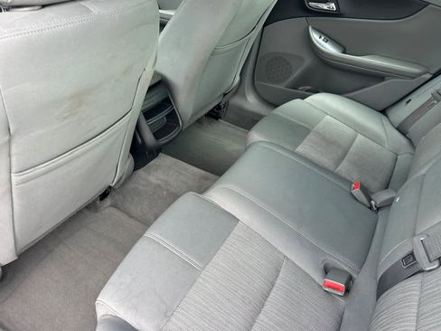 Used 2015 Chevrolet Impala LS image 13