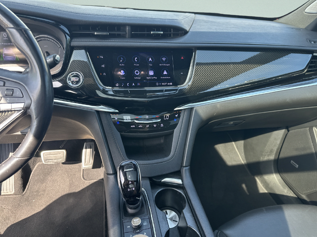 Used 2023 Cadillac XT6 Sport w/ Technology Package AWD/4WD image 25