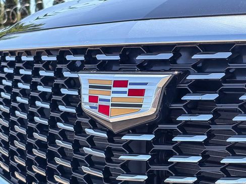Certified 2024 Cadillac XT5 Luxury FWD image 13