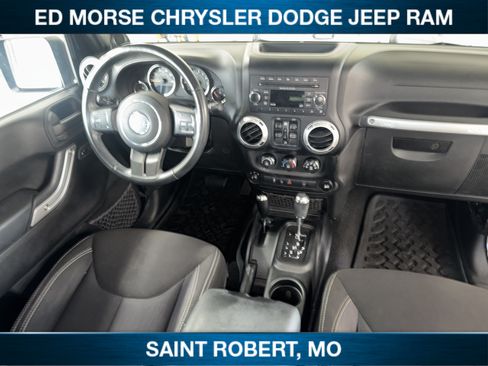 Used 2014 Jeep Wrangler Unlimited Rubicon AWD/4WD image 32