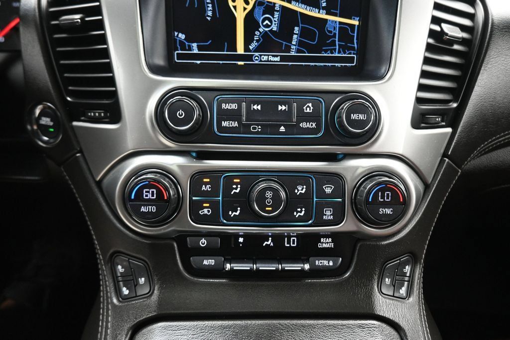 Used 2019 Chevrolet Suburban Premier w/ Premier Plus Edition AWD/4WD image 21