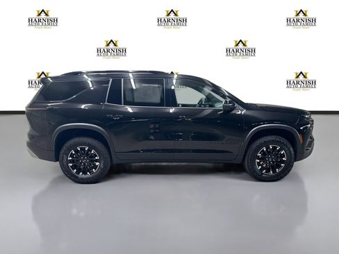 Used 2024 Chevrolet Traverse Z71 w/ Enhanced Driving Package AWD/4WD image 4