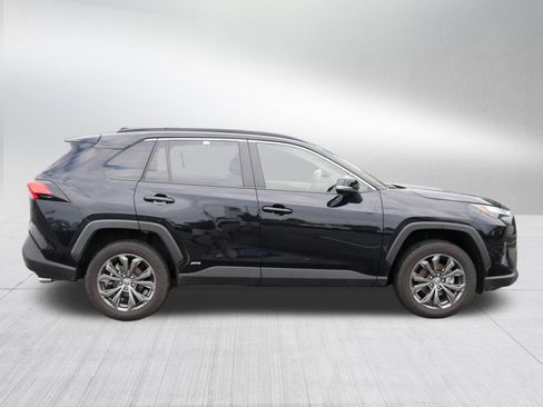 Certified 2025 Toyota RAV4 XLE Premium AWD/4WD image 8