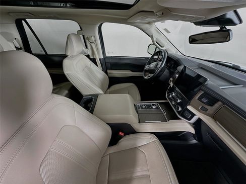 Used 2024 Ford Expedition Max Limited image 27