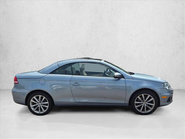 Used 2013 Volkswagen Eos Komfort FWD image 2