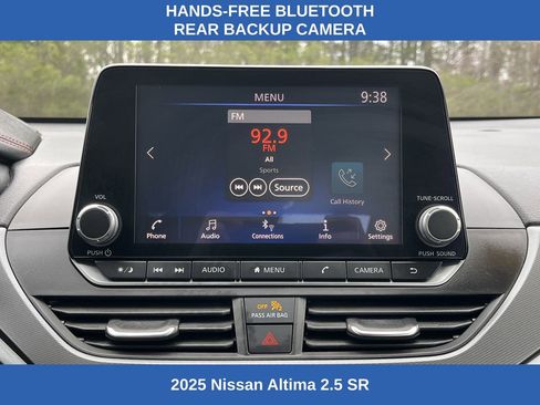 Used 2025 Nissan Altima 2.5 SR FWD image 4