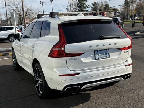 Used 2018 Volvo XC60 T6 R-Design w/ Convenience Package image 5