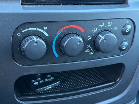 Used 2005 Dodge Ram 2500 Truck SLT w/ Trailer Tow Group image 19