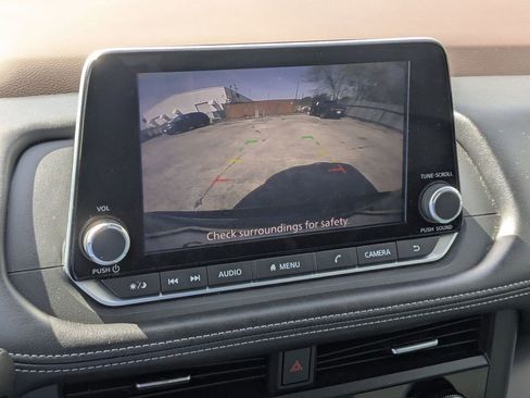 Used 2023 Nissan Rogue S image 21