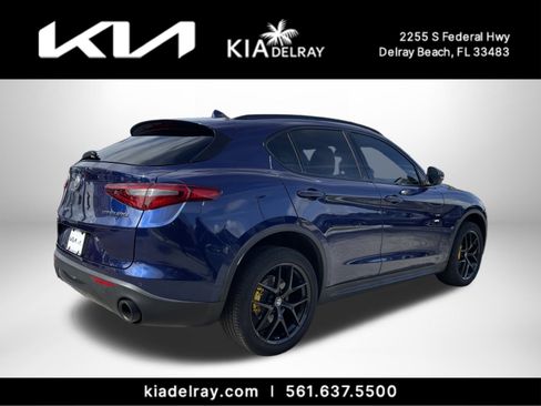 Used 2019 Alfa Romeo Stelvio w/ Nero Edizione image 3