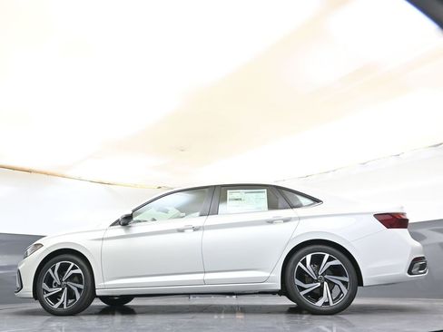 New 2026 Volkswagen Jetta SEL image 42