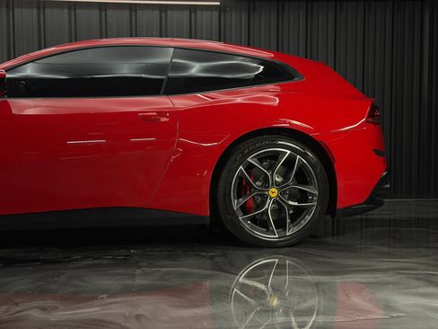 Used 2018 Ferrari GTC4Lusso T RWD image 4