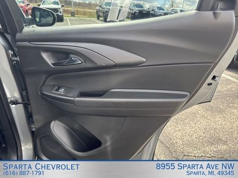 Used 2023 Chevrolet TrailBlazer LT w/ Convenience Package image 26