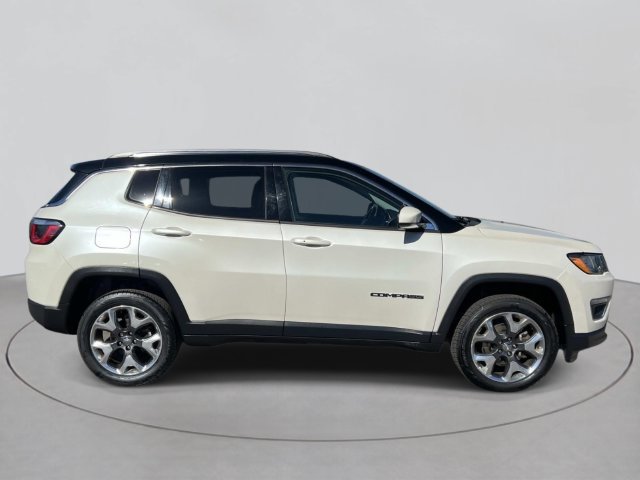 Used 2019 Jeep Compass Limited AWD/4WD image 5