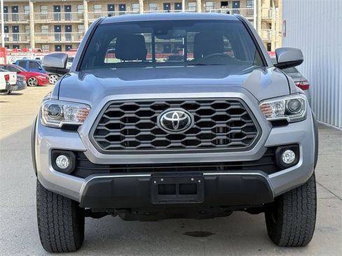 Used 2021 Toyota Tacoma TRD Off-Road w/ TRD Premium Off Road Package image 7