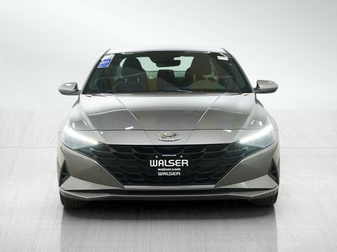 Used 2023 Hyundai Elantra SE image 8