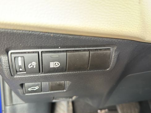Used 2024 Toyota Corolla Cross XLE w/ Convenience Package AWD/4WD image 24