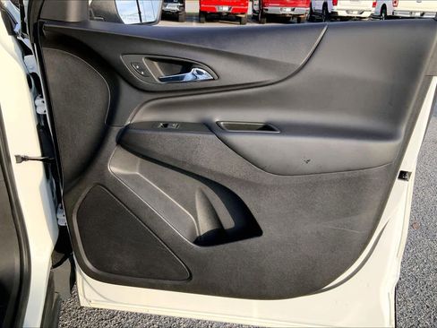 Used 2024 Chevrolet Equinox LT w/ LPO, Floor Liner Package FWD image 22