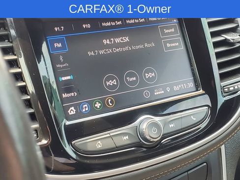 Certified 2022 Chevrolet Trax LT w/ LT Convenience Package AWD/4WD image 17