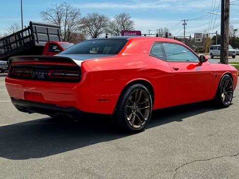 Used 2023 Dodge Challenger SRT Hellcat RWD image 16