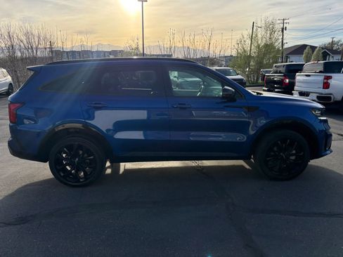 Used 2022 Kia Sorento SX image 4