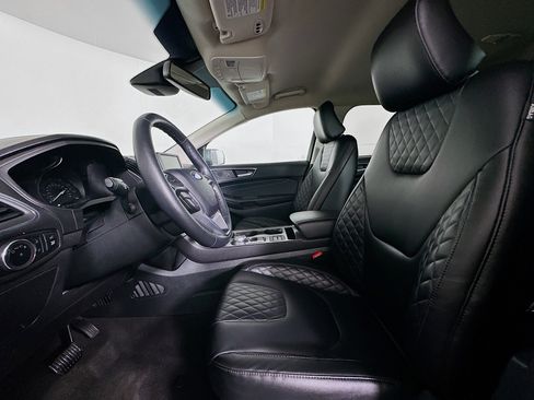 Used 2024 Ford Edge Titanium image 13