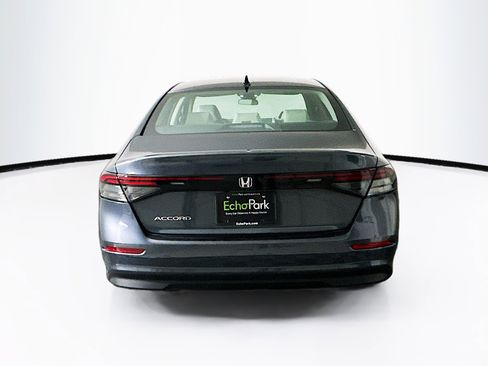 Used 2025 Honda Accord SE image 7