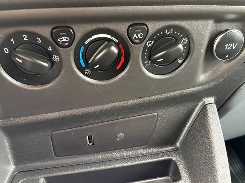 Used 2019 Ford Transit 150 XLT image 24