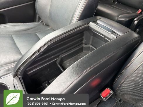 Used 2017 Toyota Highlander Limited image 23