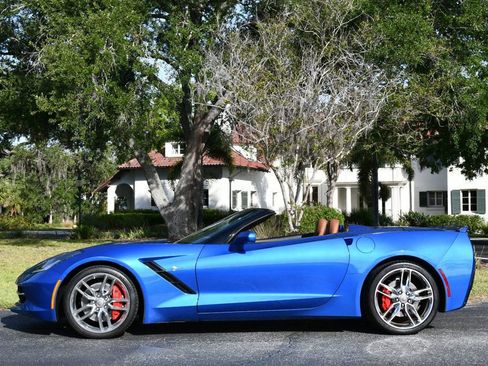 Used 2014 Chevrolet Corvette Stingray Convertible w/ 3LT Preferred Equipment Group RWD image 3