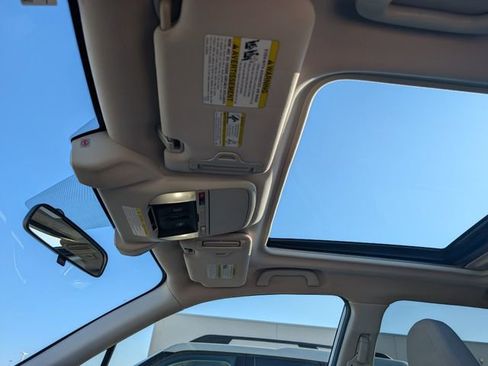 Used 2020 Subaru Forester Premium AWD/4WD image 18