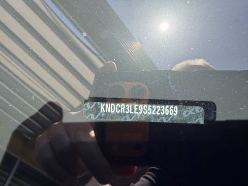 Used 2025 Kia Niro EX FWD image 42