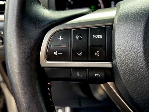 Used 2023 Lexus GX 460 Premium image 14