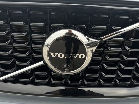 Used 2024 Volvo XC60 T8 Plus w/ Climate Package image 32