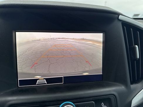 Used 2022 GMC Terrain SLE w/ Driver Convenience Package image 12